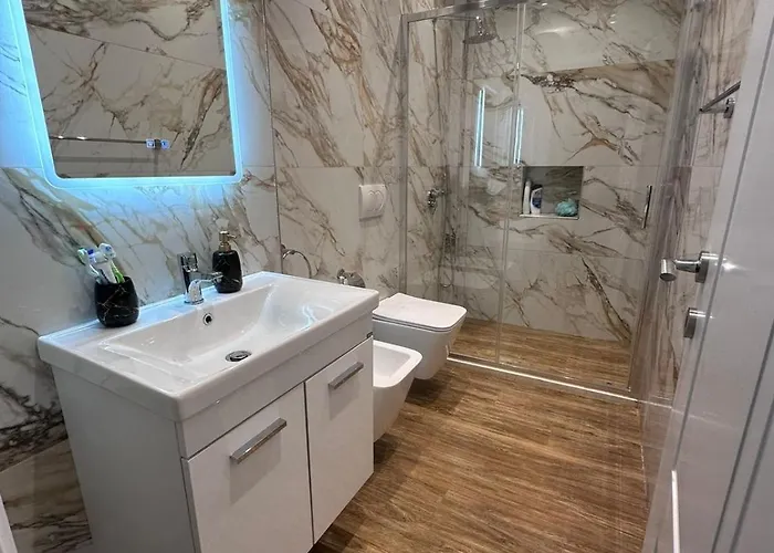 Klama Luxury Lägenhet *